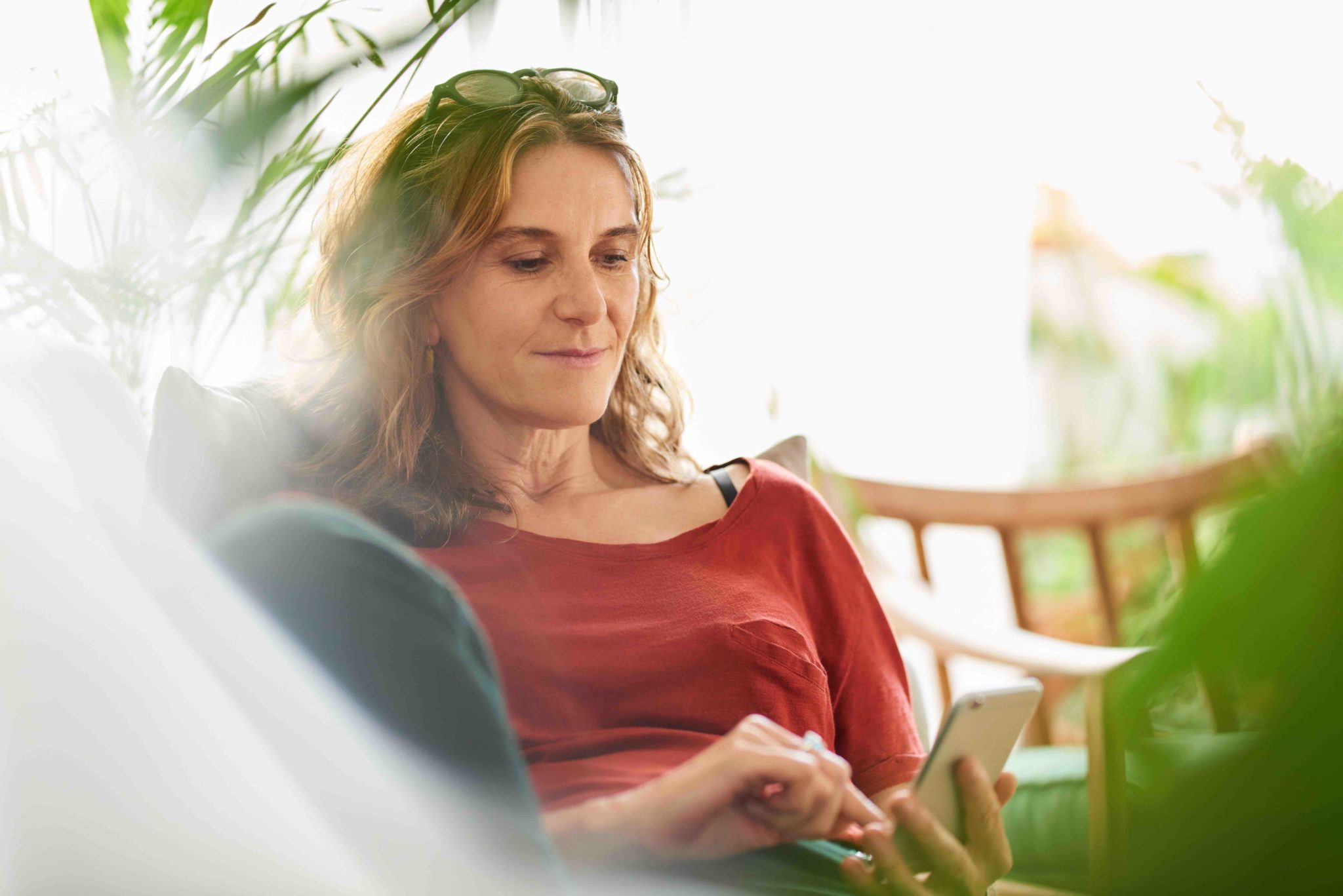 woman on smartphone taking an online survey