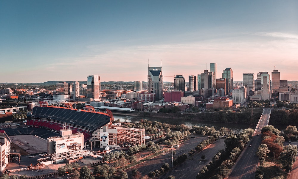 nashville-tennessee-downtown-skyline-2021