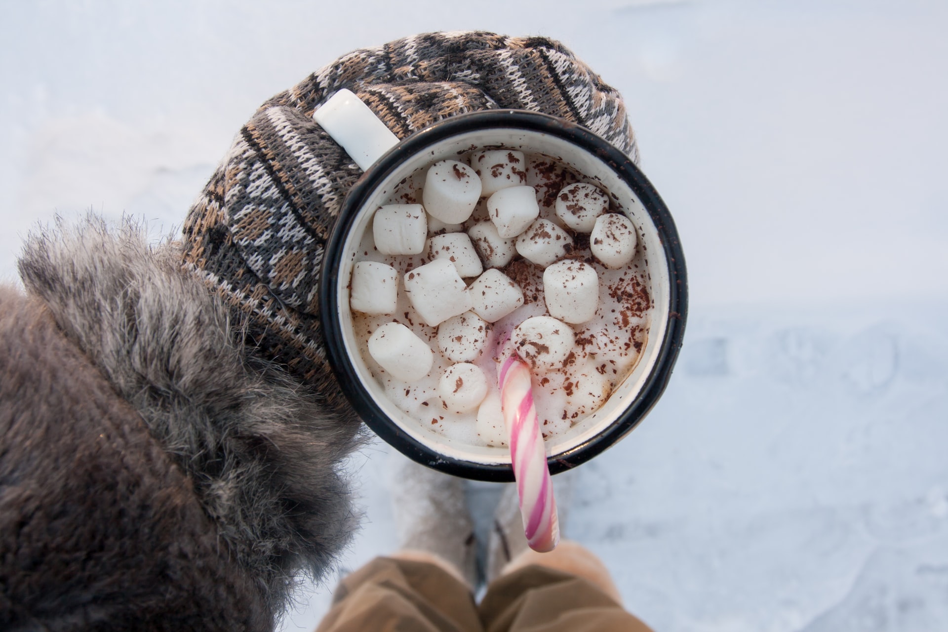 11 Best Nonalcoholic Drinks To Warm You Up This Winter